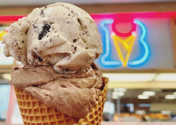 Braum's Chocolate Chip Cookie Dough Ice Cream